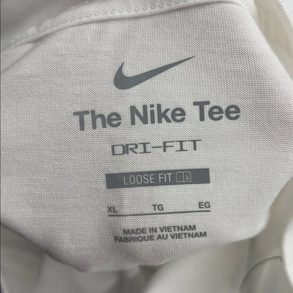 Nike Dri-FIT Short Sleeve Basketball T-Shirt in White